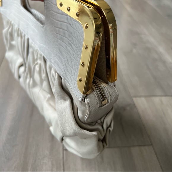 NWT BCBGMAXAZRIA Clutch Leather/Croc Witer white - Picture 5 of 9
